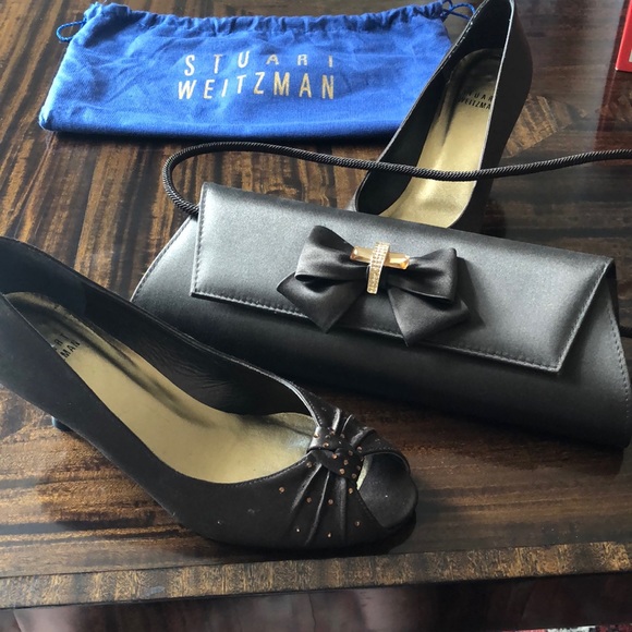 Stuart Weitzman chocolate brown satin clutch. - Picture 3 of 3